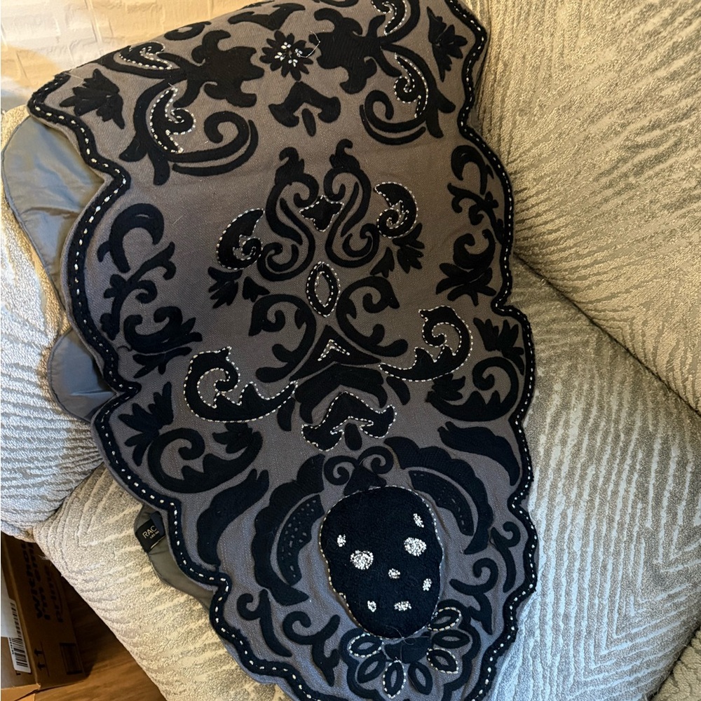 Elegant Black and Gray Embroidered table runner